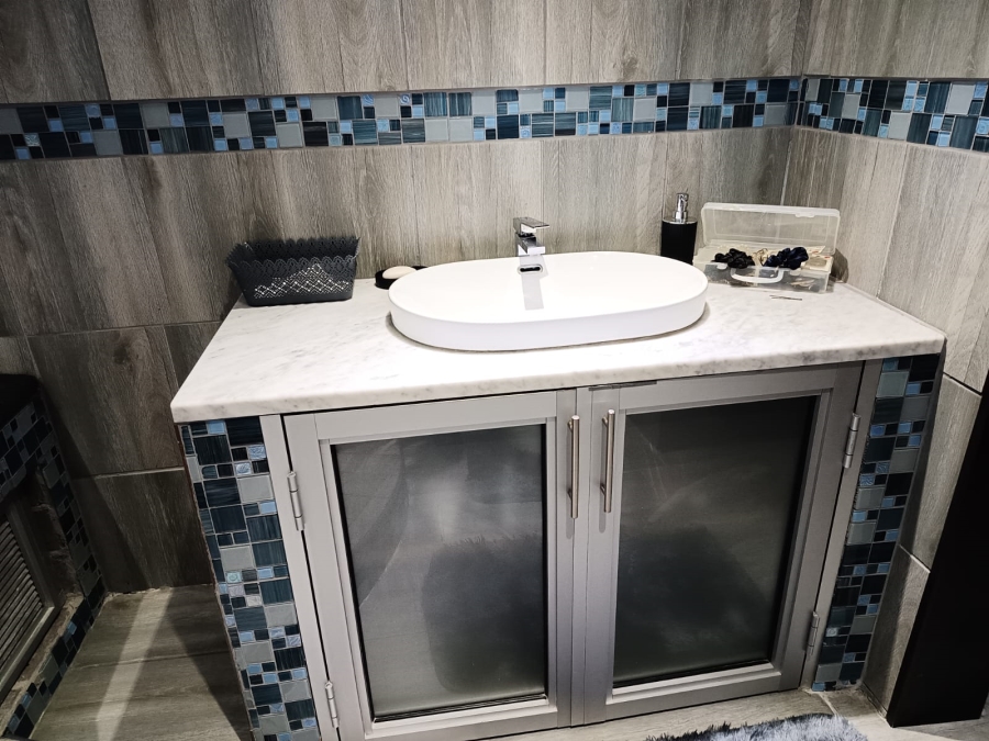 To Let 2 Bedroom Property for Rent in Heather Park Western Cape